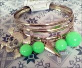 Pulseira caveira verde limão