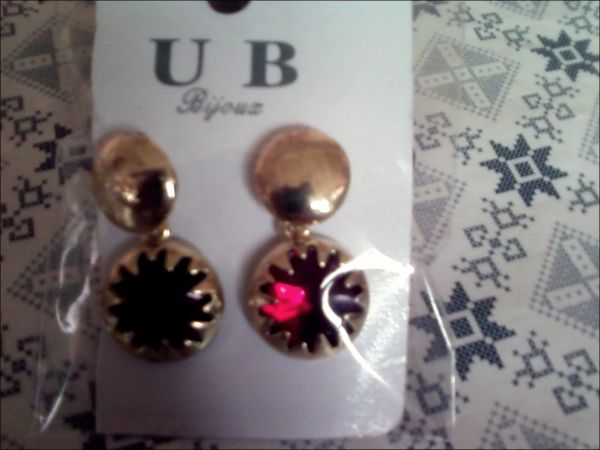 Brinco strass vermelho